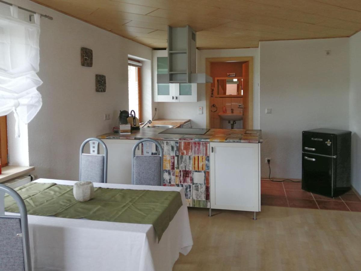 Modern Holiday Home In Lauterbach Ot Fohrenb Hl With Heating Facility Fohrenbuhl Eksteriør billede